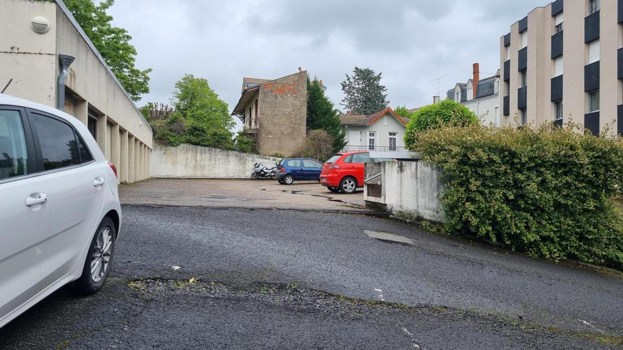 O Repos - - Parking - 1 Lit - 2 Pers